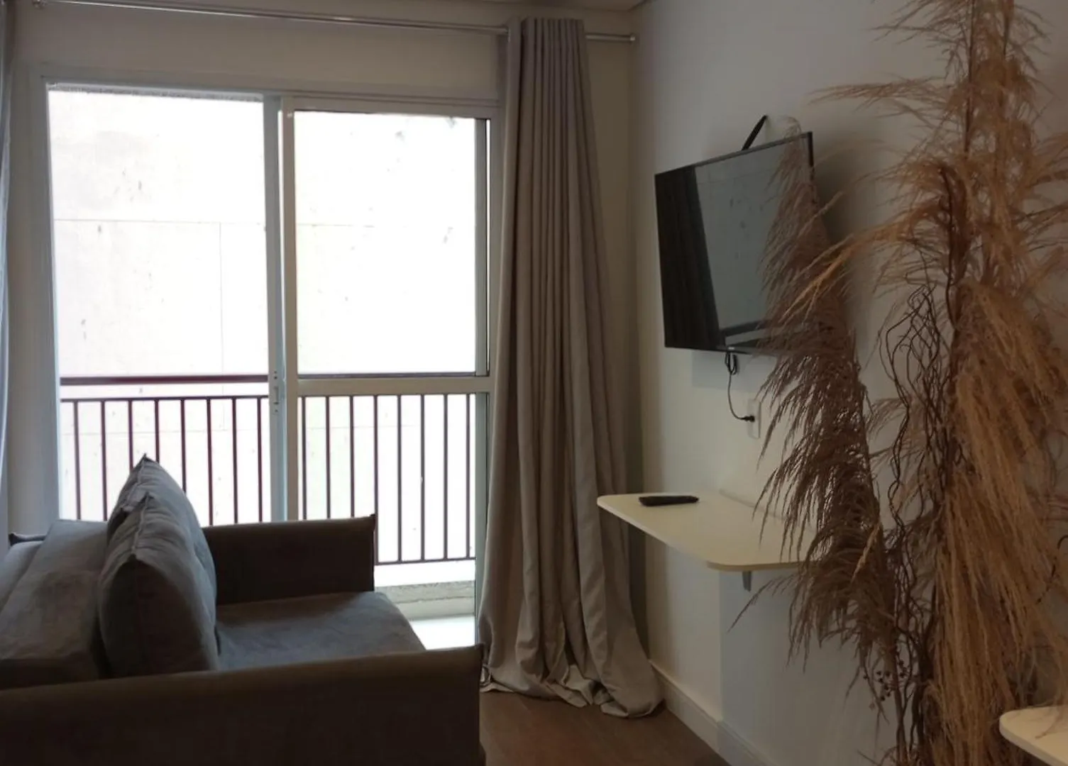 Studio Contemporaneo No Centro De Sao Paulo, Ao Lado Do Metro E 25 De Marco Com Piscina Apartment
