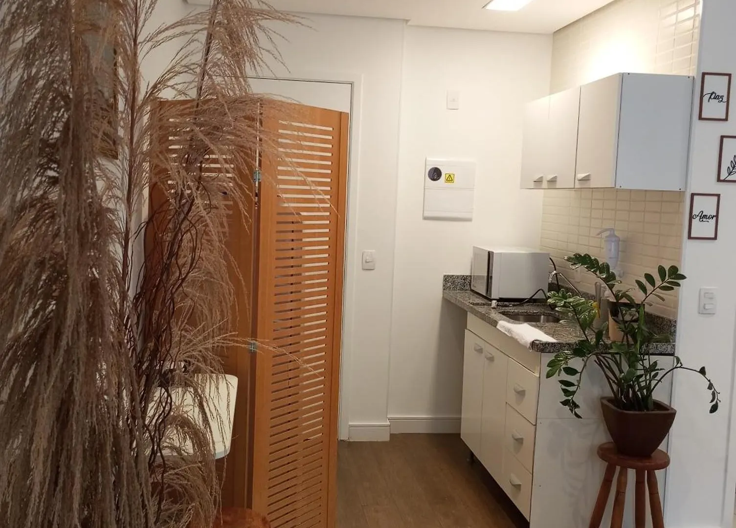 Studio Contemporaneo No Centro De Sao Paulo, Ao Lado Do Metro E 25 De Marco Com Piscina Apartment