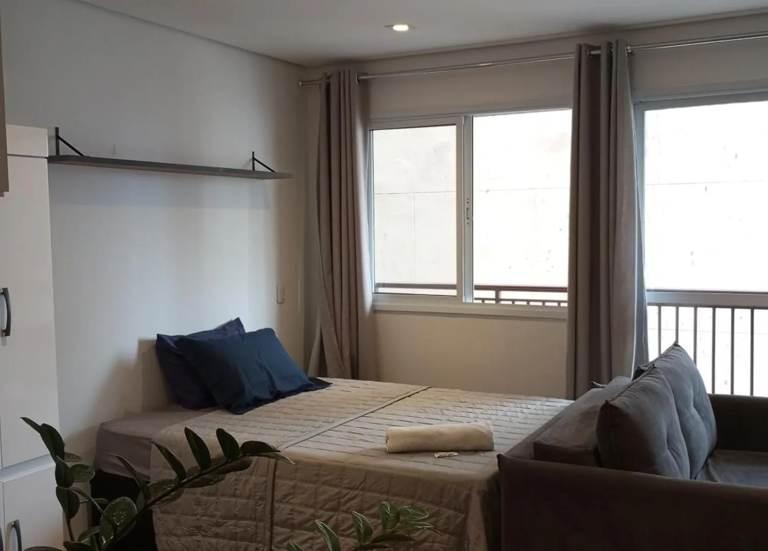 Studio Contemporaneo No Centro De Sao Paulo, Ao Lado Do Metro E 25 De Marco Com Piscina contacts